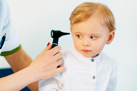 Otorrino infantil - Dra. Loyane Bronzon